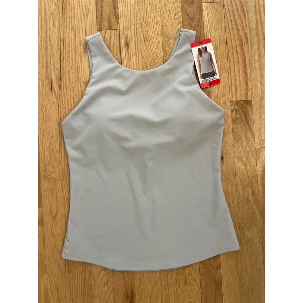 32 Degrees Cool Womens Ribbed Tank Top with Shelf Bra Light Gray Medium NWT